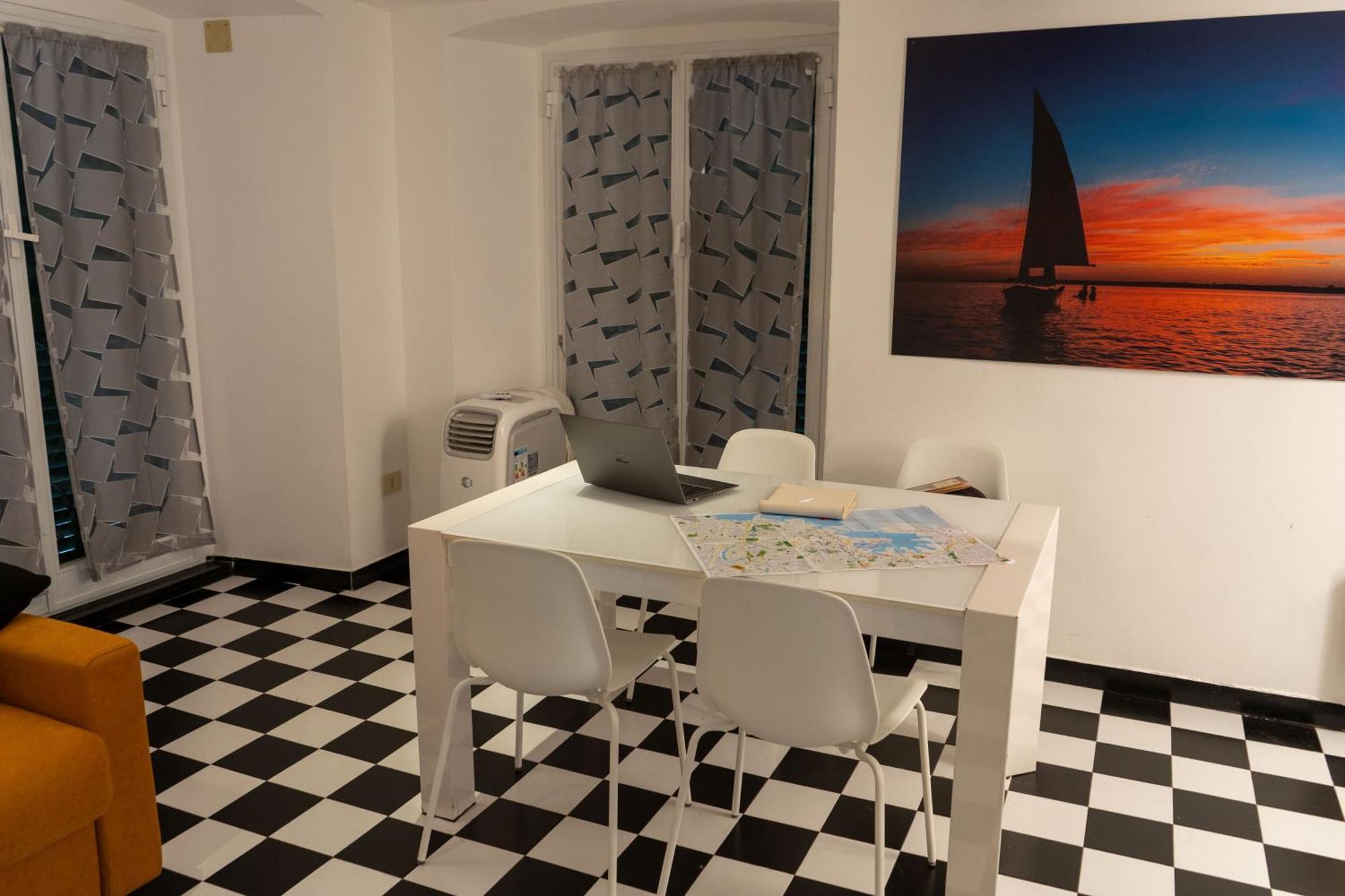 Appartement - Pieno Centro A 2 Passi Dall'acquario Gênes